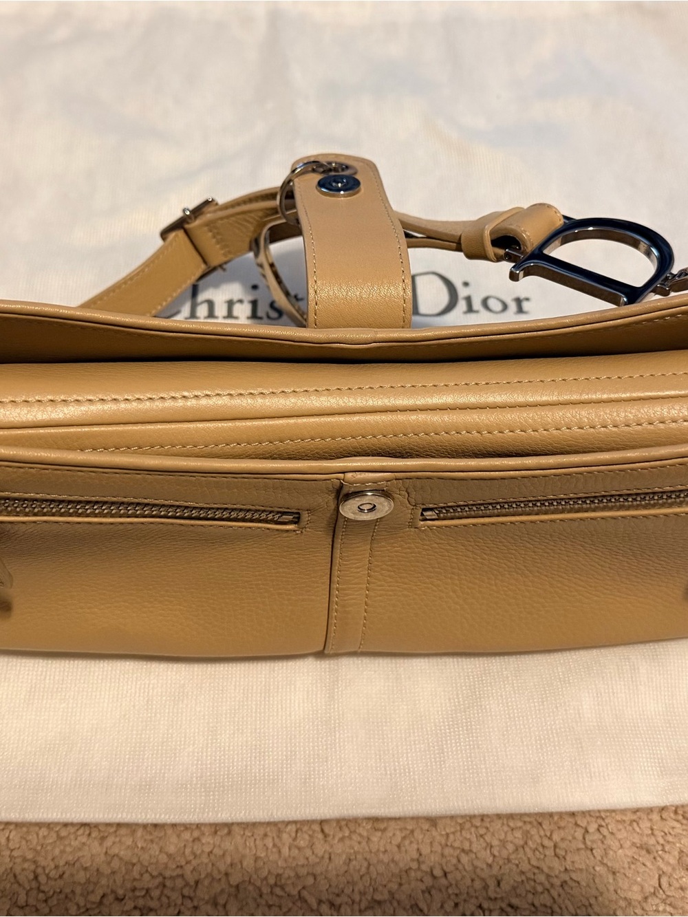 Dior Beige/Tan Leather Shoulder Bag with D Charm - Picture 5 of 10